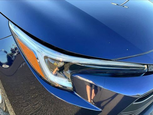 Used 2024 Toyota Corolla LE FWD image 27