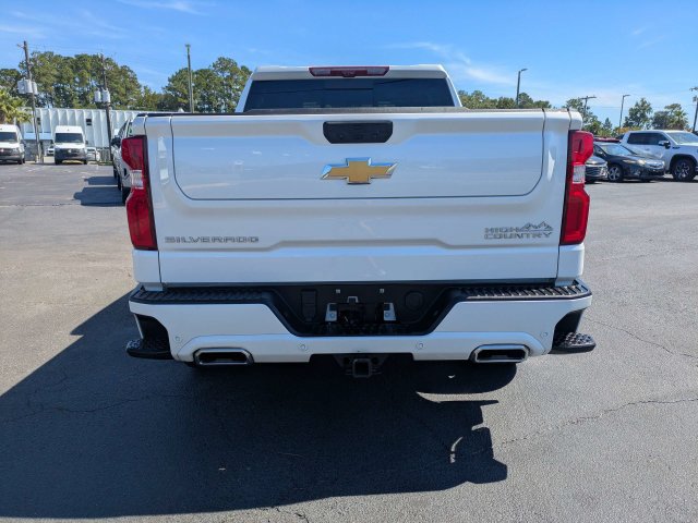 Used 2024 Chevrolet Silverado 1500 High Country w/ Technology Package AWD/4WD image 6