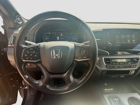 Certified 2024 Honda Passport EX-L image 10