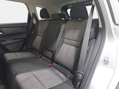 Used 2025 Nissan Rogue SV AWD/4WD image 13