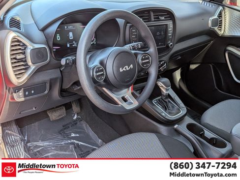 Used 2023 Kia Soul LX FWD image 16