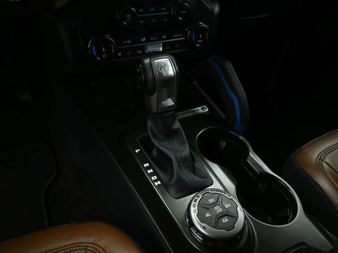 Used 2022 Ford Bronco Outer Banks image 15