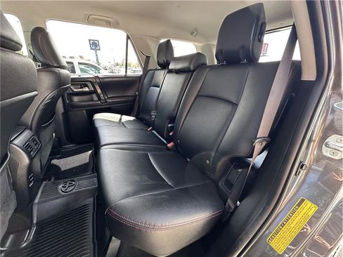 Used 2018 Toyota 4Runner TRD Off-Road Premium AWD/4WD image 16