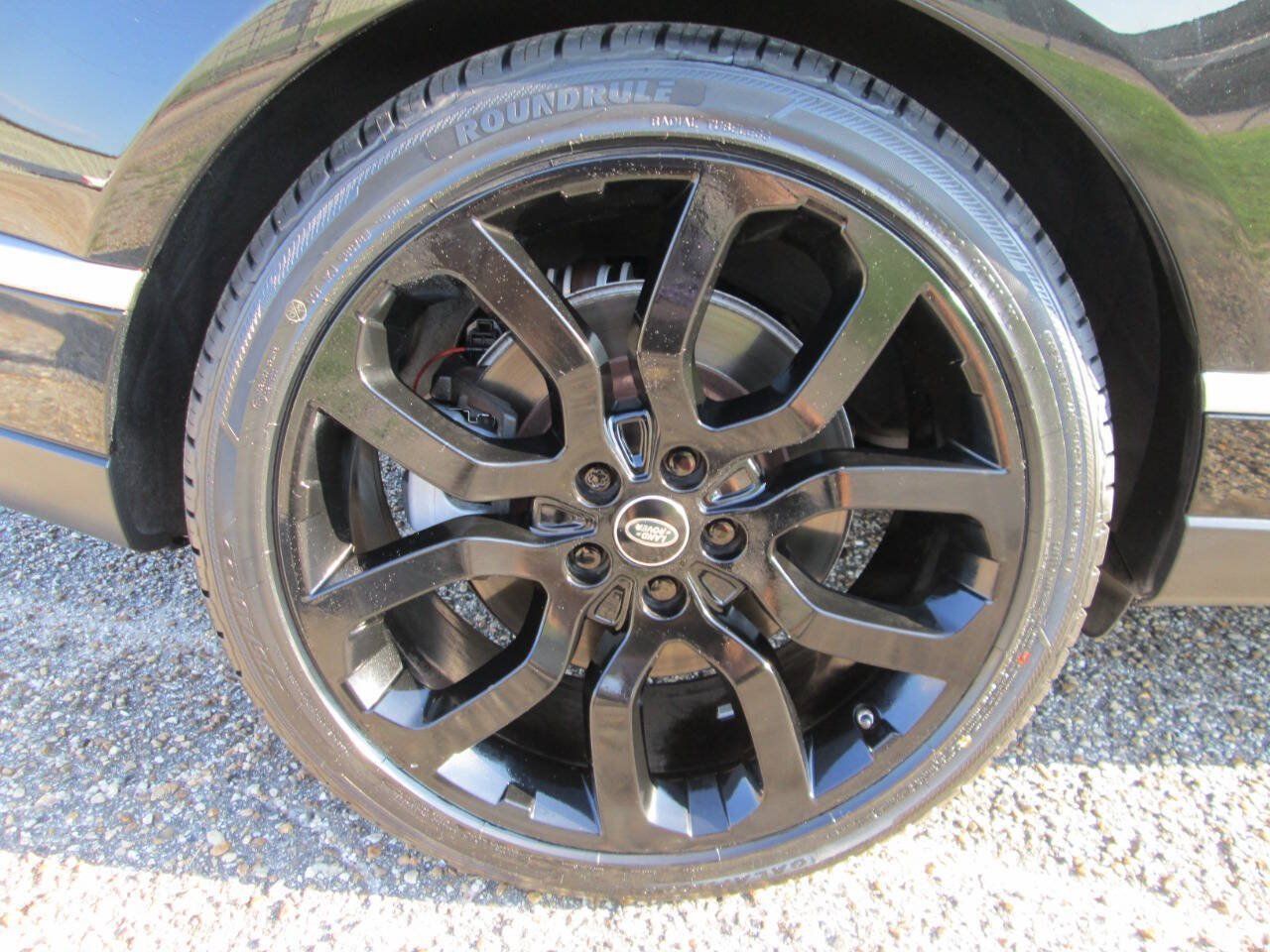 Used 2017 Land Rover Range Rover Supercharged AWD/4WD image 54