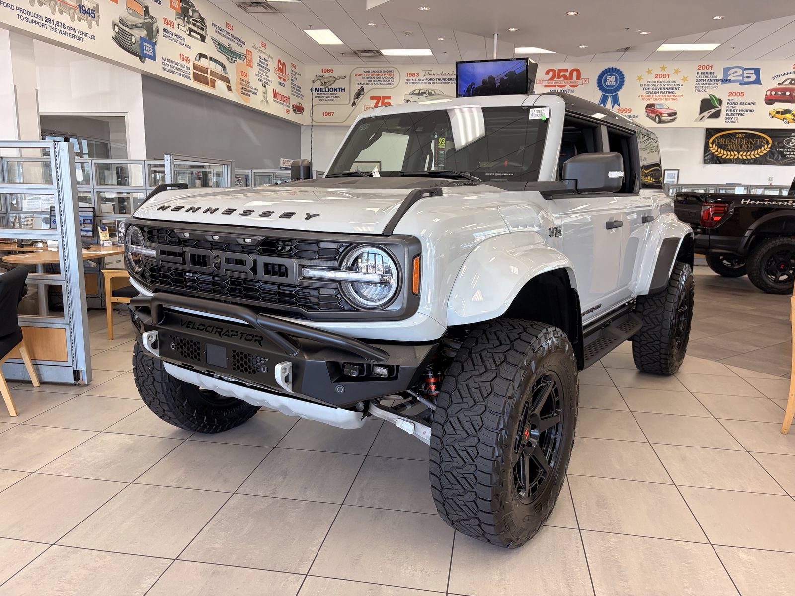New 2026 Ford Bronco Raptor w/ Interior Carbon Fiber Pack AWD/4WD image 23