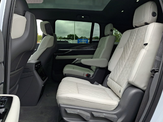 Used 2026 Cadillac Escalade IQ Sport 1 AWD/4WD image 8