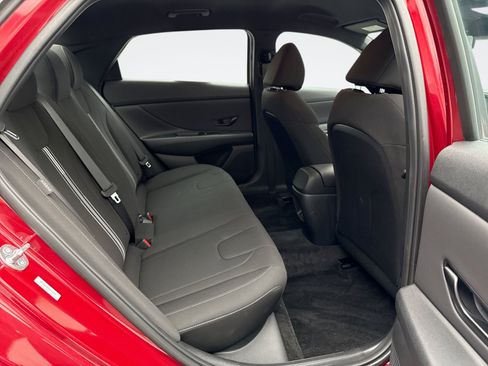 Used 2025 Hyundai Elantra Sport FWD image 10