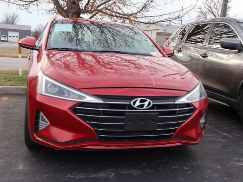 Used 2020 Hyundai Elantra SEL image 2