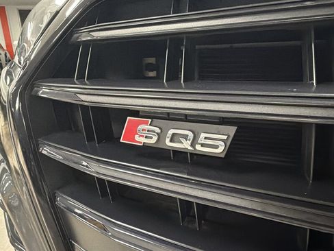 Used 2019 Audi SQ5 Prestige w/ Prestige Package AWD/4WD image 5