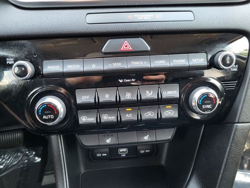 Used 2021 Kia Sportage EX FWD image 19
