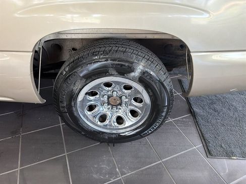 Used 2006 Chevrolet Silverado 1500 LS RWD image 26