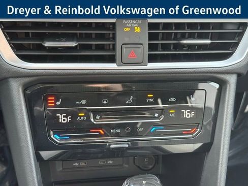 New 2026 Volkswagen Taos SE image 20