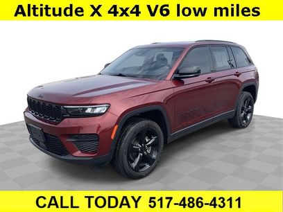 Used 2023 Jeep Grand Cherokee Altitude