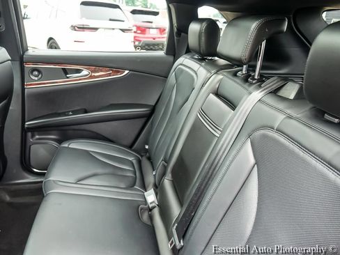 Used 2019 Lincoln Nautilus Reserve AWD/4WD image 14