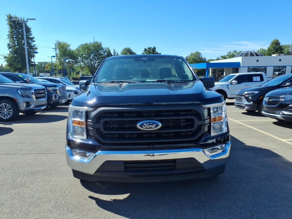 Used 2022 Ford F150 XL w/ Equipment Group 101A High RWD image 2
