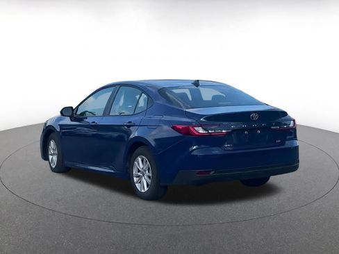 Used 2025 Toyota Camry LE image 11