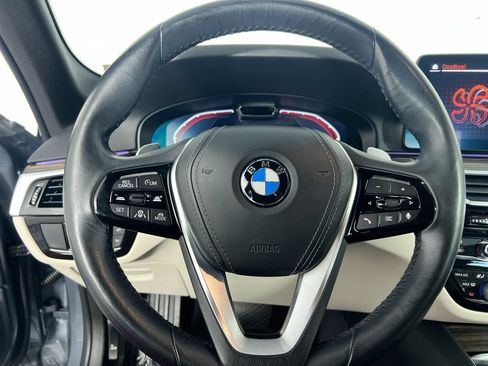 Used 2021 BMW 540i w/ Premium Package RWD image 15