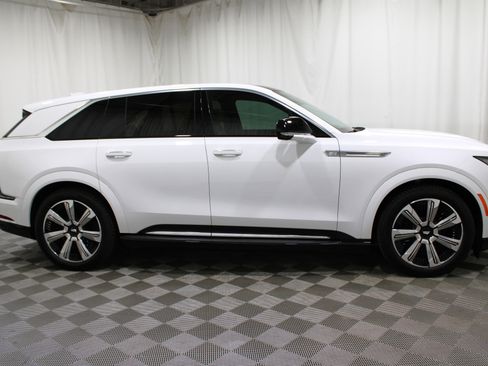 New 2025 Cadillac Escalade IQ Luxury 2 image 41