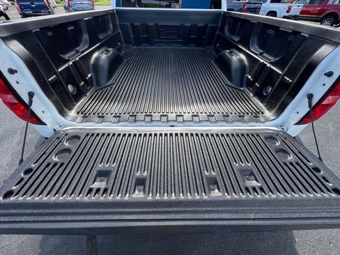 Used 2019 Chevrolet Silverado 1500 LT image 25