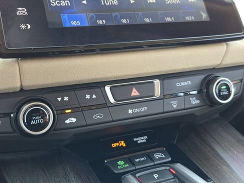 Used 2018 Honda Clarity Touring image 18