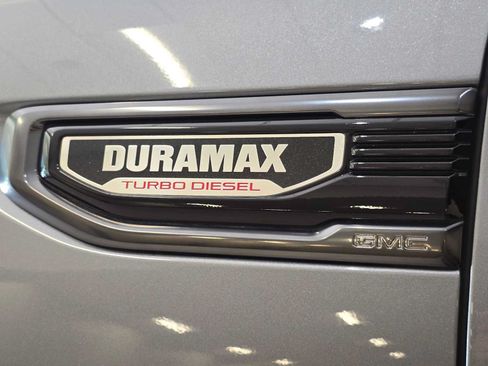 Used 2021 GMC Sierra 1500 AT4 w/ AT4 Premium Package AWD/4WD image 9