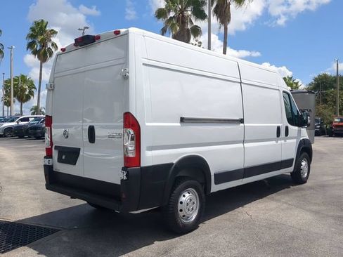 Used 2025 RAM ProMaster 2500 w/ Convenience Group FWD image 5