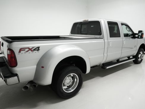 Used 2012 Ford F350 Lariat w/ Lariat Ultimate Pkg image 3
