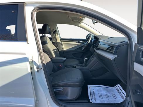 Used 2022 Volkswagen Taos SE image 15