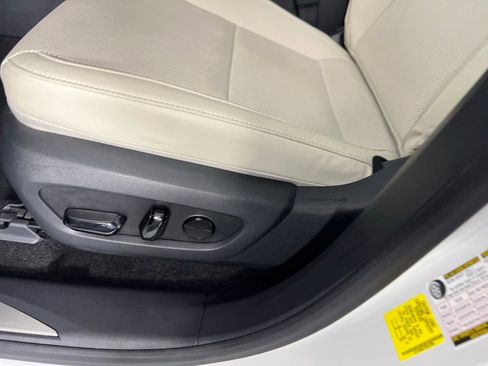 Used 2024 Lexus RX 350 Premium image 23