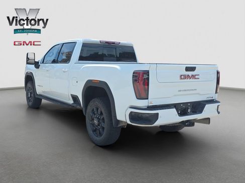 Used 2026 GMC Sierra 2500 AT4 w/ AT4 Premium Plus Package AWD/4WD image 15