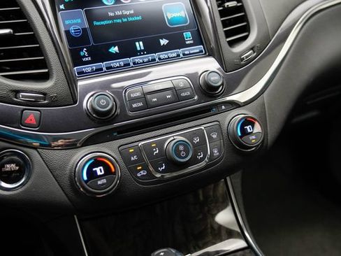 Used 2015 Chevrolet Impala LTZ FWD image 29
