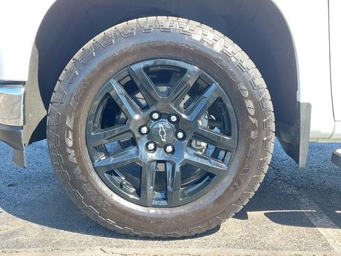 Used 2020 Chevrolet Silverado 1500 LTZ w/ LTZ Premium Package image 38