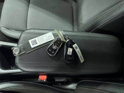 Used 2021 Buick Encore GX Preferred w/ Cold Weather Comfort Package image 30