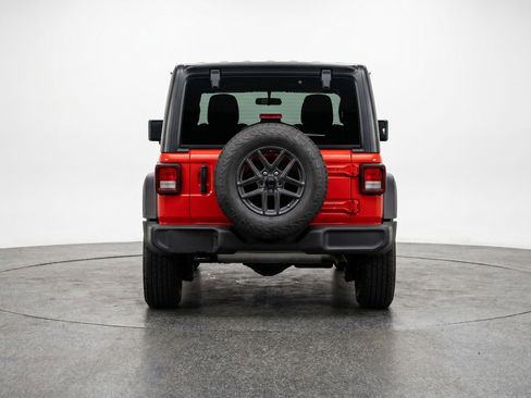 Used 2025 Jeep Wrangler Sport S image 7