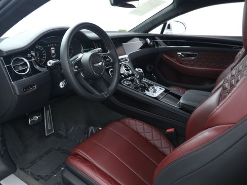 Used 2022 Bentley Continental GT V8 AWD/4WD image 22