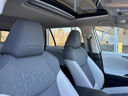 New 2025 Toyota RAV4 XLE image 17