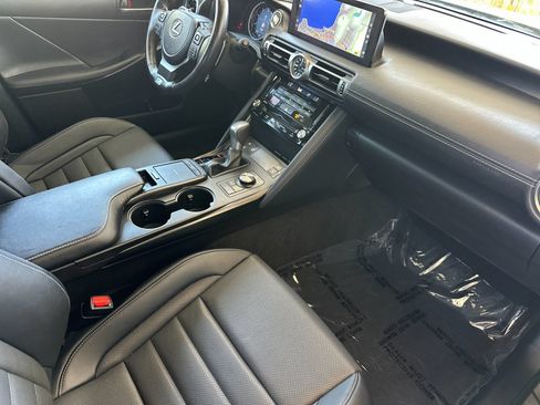 Used 2022 Lexus IS 350 F Sport w/ Navigation Package RWD image 17