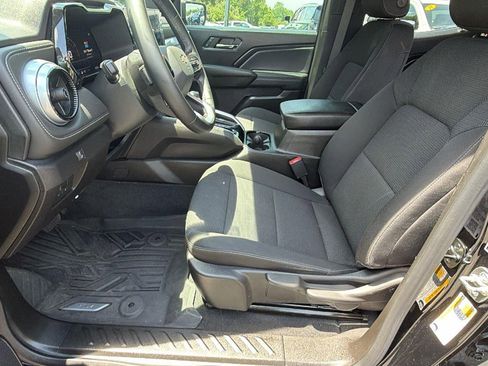 Certified 2024 Chevrolet Colorado LT RWD image 13