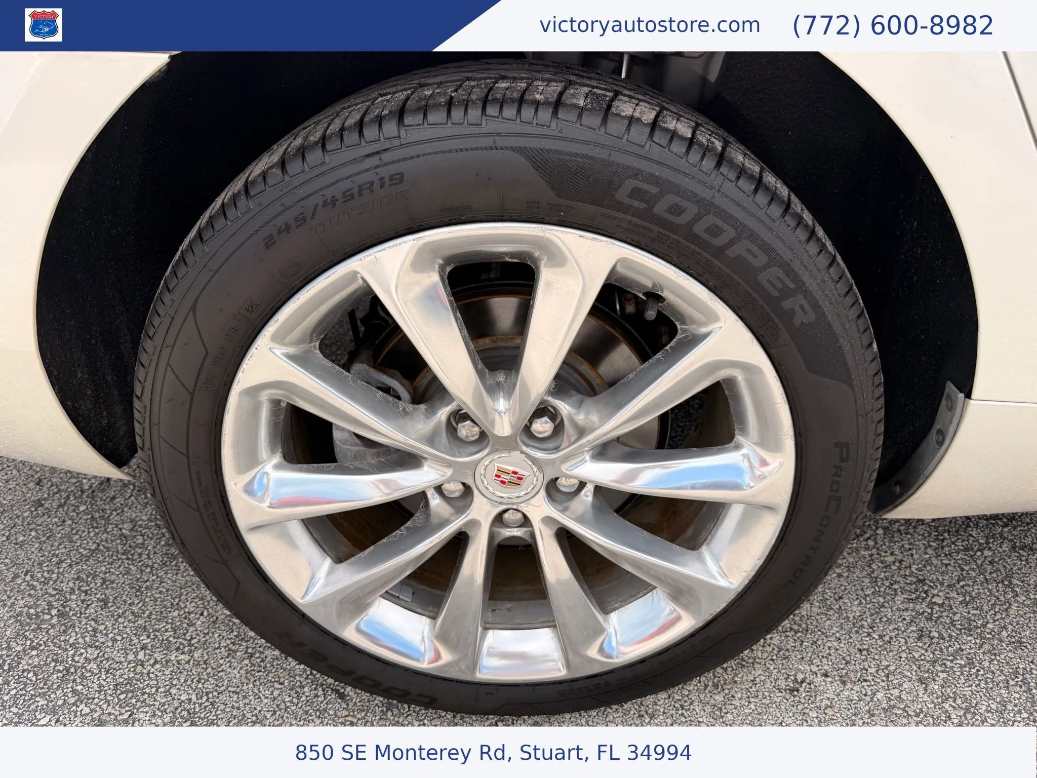 Used 2013 Cadillac XTS Premium FWD image 22