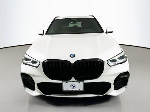 Used 2022 BMW X5 xDrive40i w/ M Sport Package AWD/4WD image 2