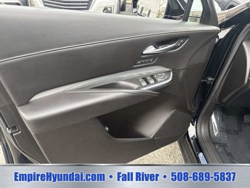 Used 2023 Cadillac XT4 Premium Luxury AWD/4WD image 16