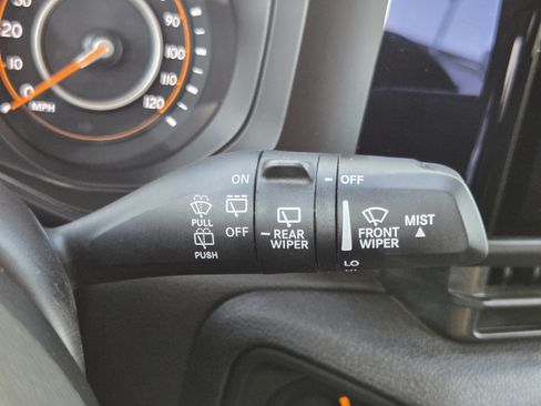Used 2025 Jeep Wrangler Unlimited Sport AWD/4WD image 18