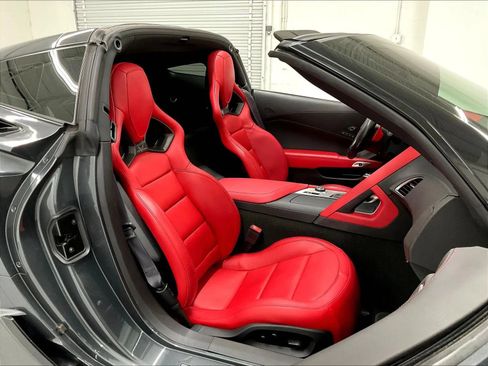Used 2017 Chevrolet Corvette Z06 RWD image 12