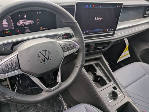 New 2026 Volkswagen Tiguan SE R-Line AWD/4WD image 15