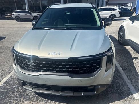 Certified 2025 Kia Carnival SX w/ SX Dark Edition Package FWD image 2