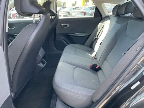 Used 2025 Kia K4 LXS FWD image 24