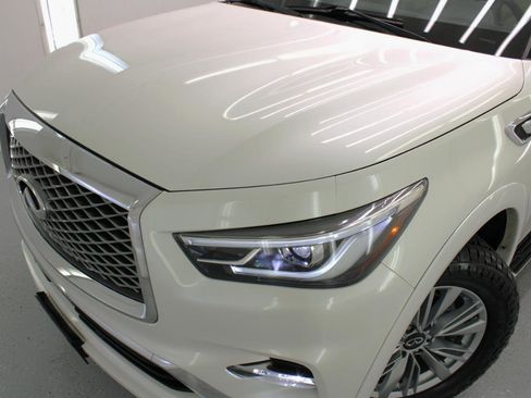 Used 2019 INFINITI QX80 Luxe w/ All-Season Package image 17