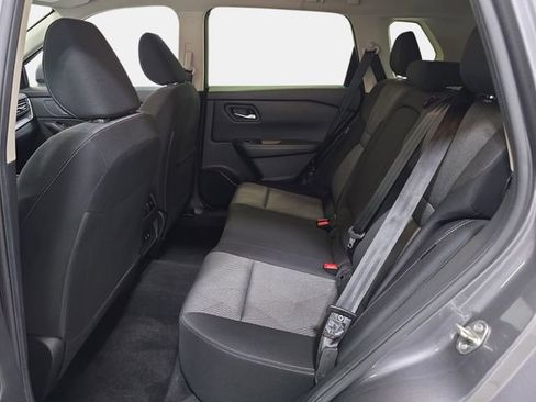 Used 2024 Nissan Rogue SV image 12