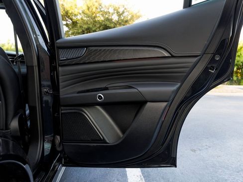 New 2025 Maserati Grecale Modena image 43