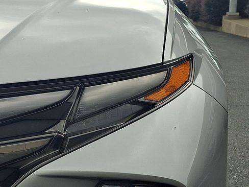 Certified 2023 Hyundai Tucson Limited AWD/4WD image 10